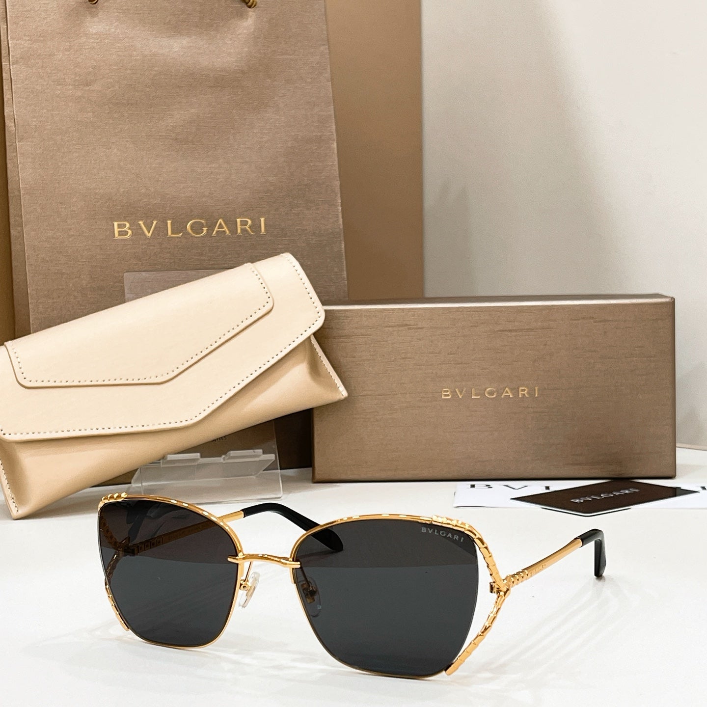 BVLGARI Sunglasses-BV40081U