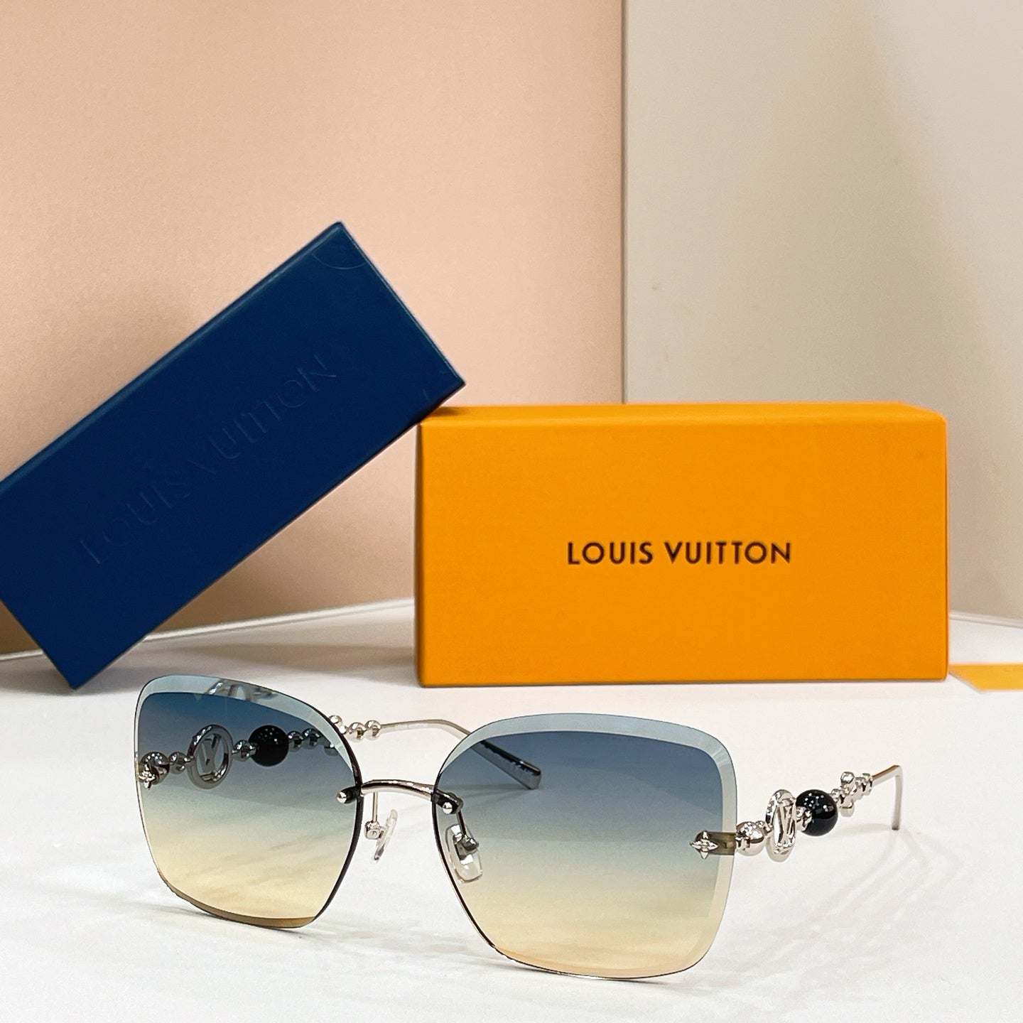 Louis Vuitton Sunglasses-Z3167U