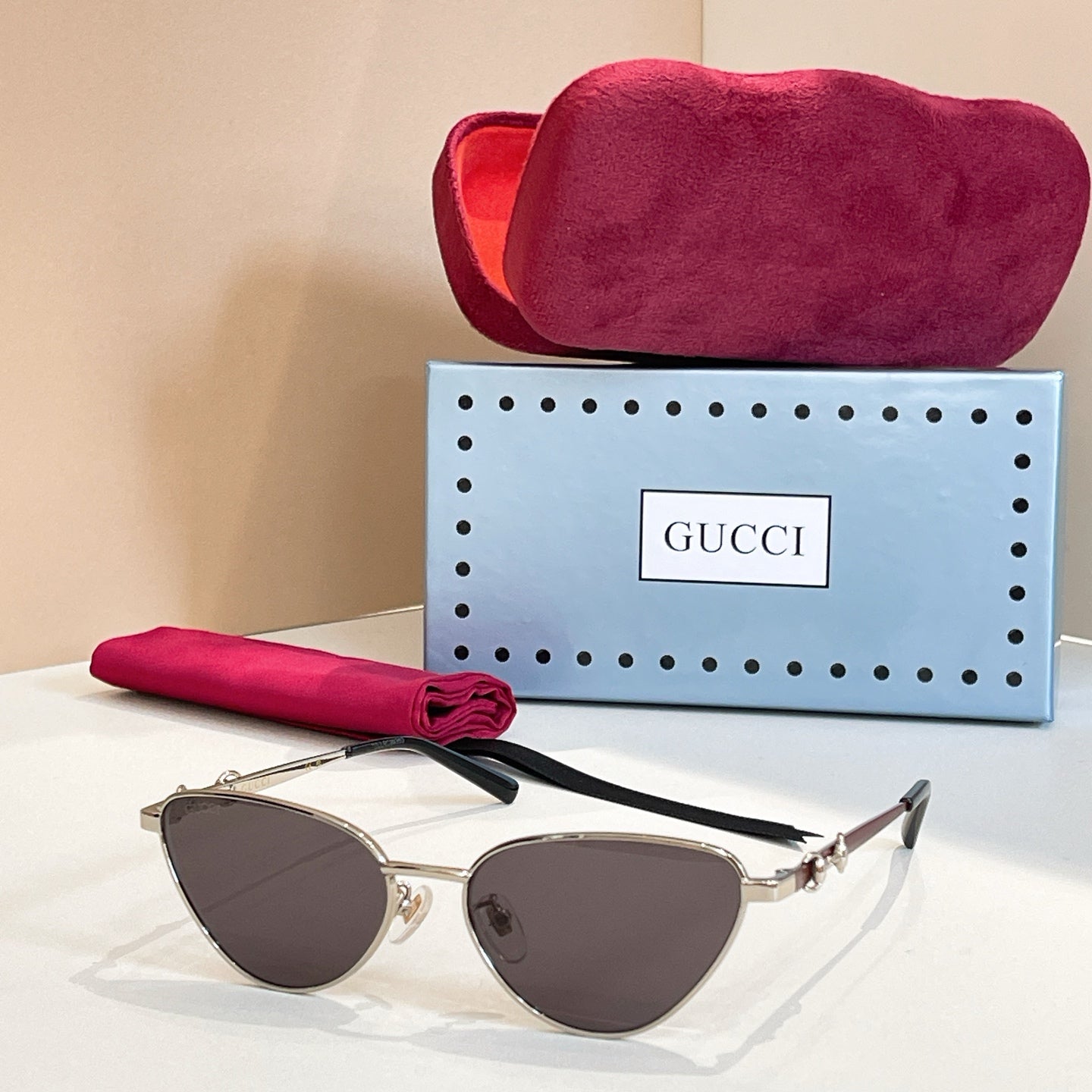 GUCCI Sunglasses-GG2054O