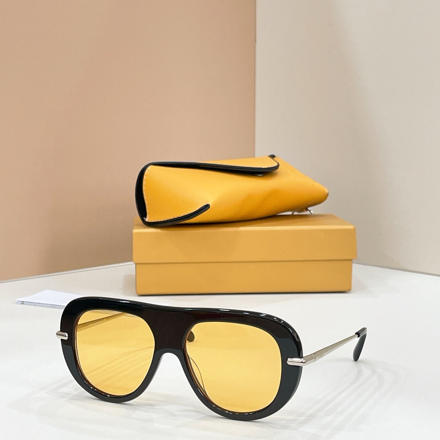 LOEWE Sunglasses-LW40186U