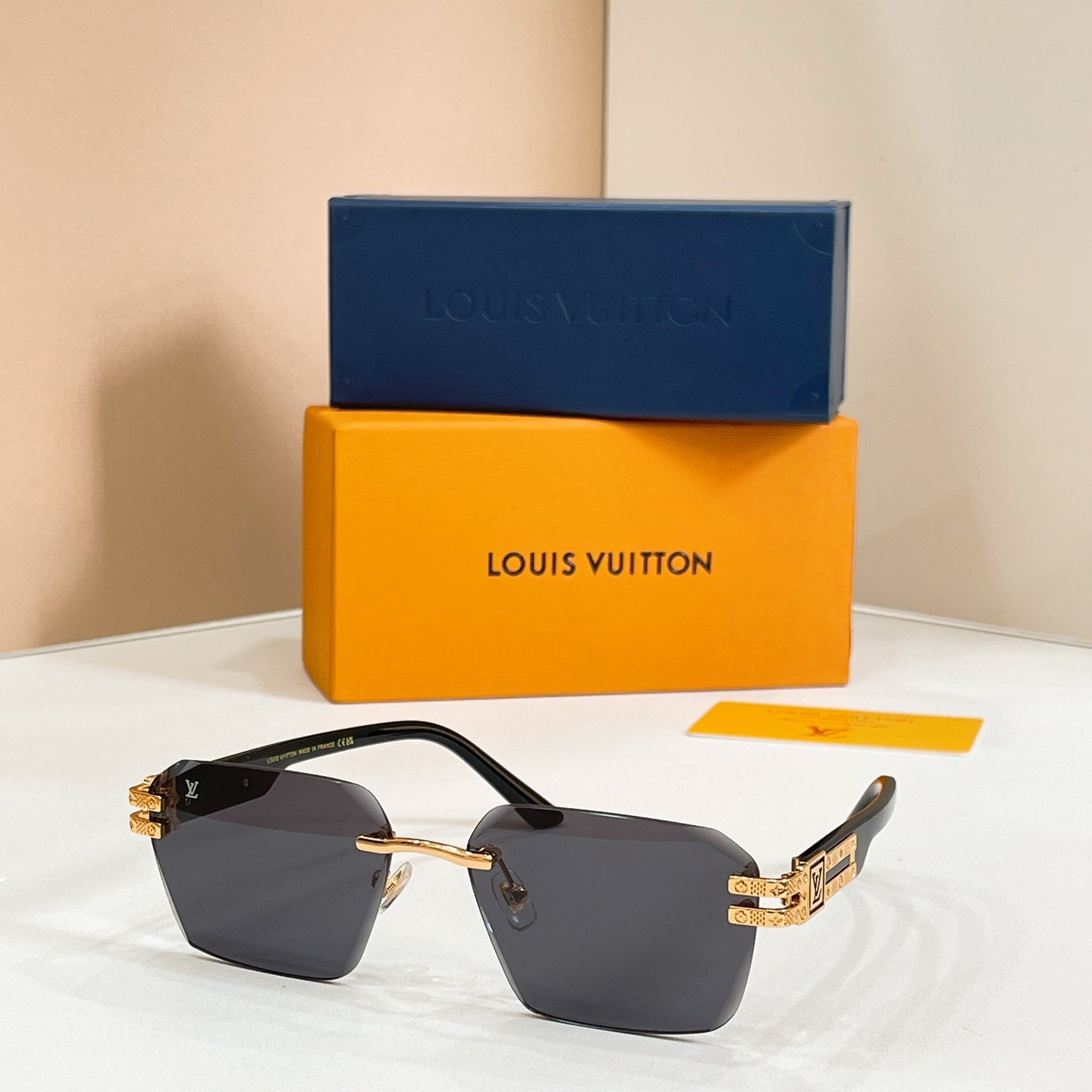 Louis Vuitton Sunglasses-Z21943E