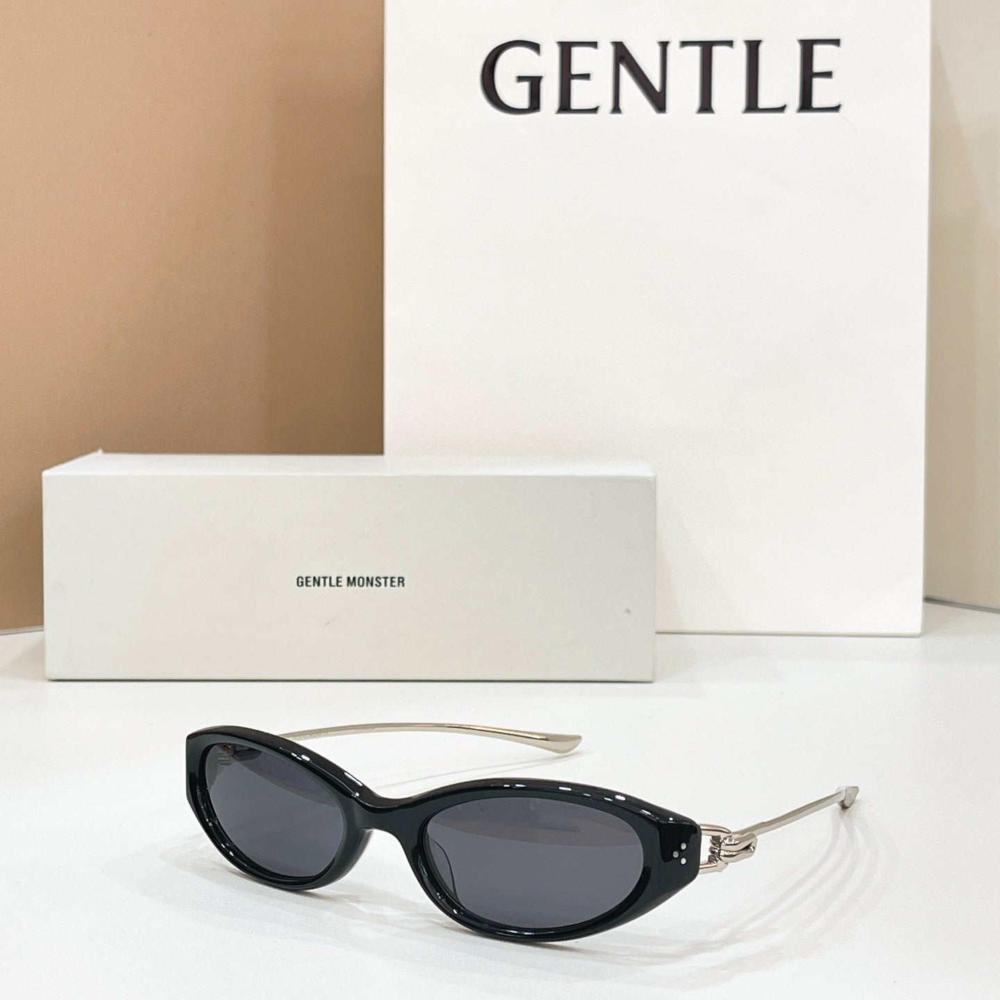 GENTLE MONSTER Sunglasses-CREPE