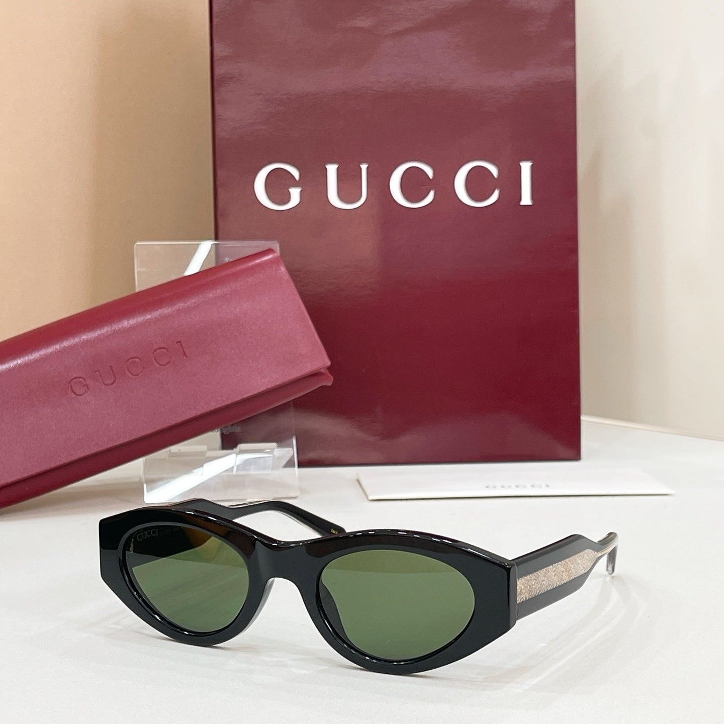 GUCCI Sunglasses-GG2065S