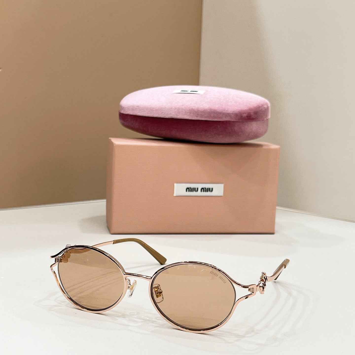 MiuMiu Sunglasses-Smu73w