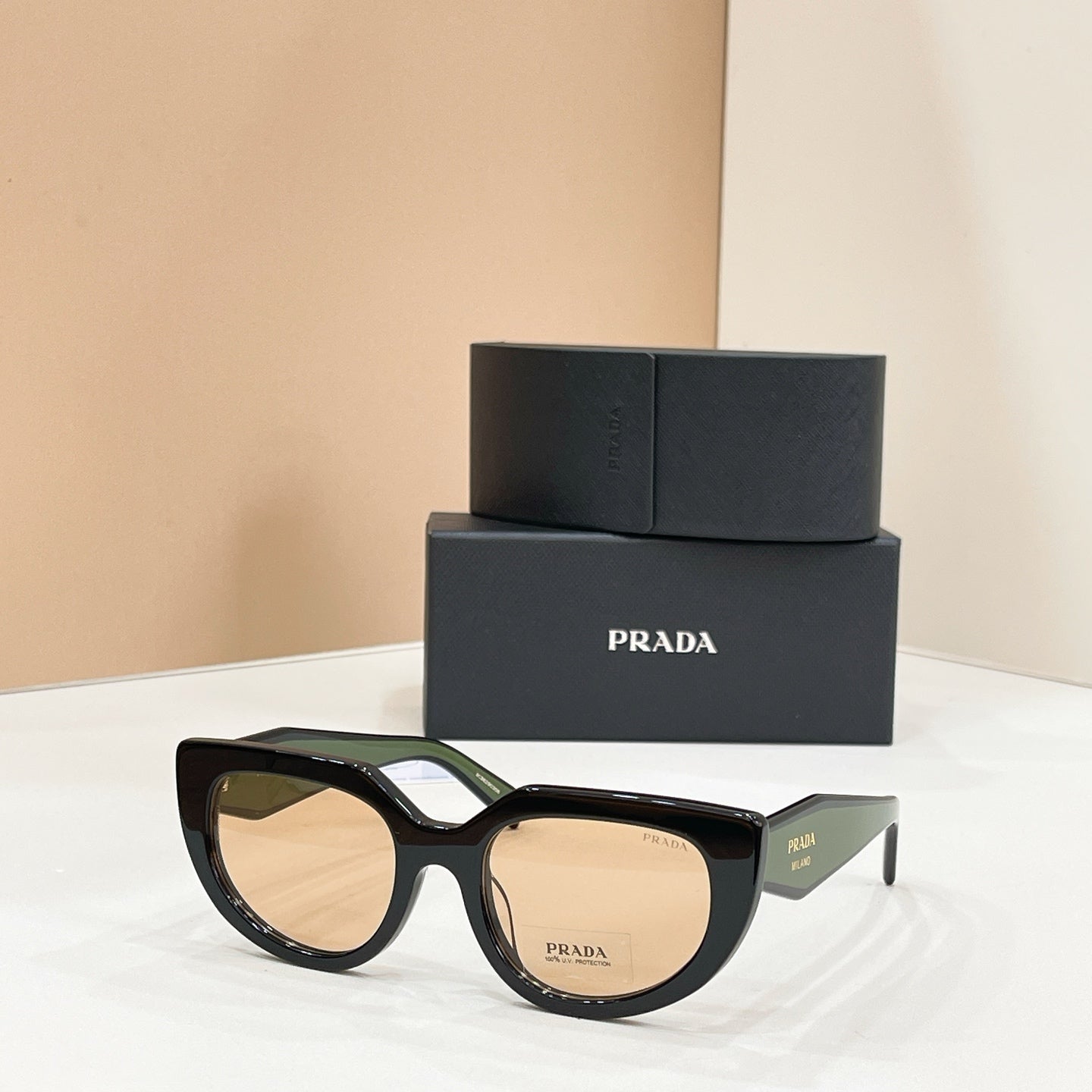 PRADA Sunglasses-PR D02SF