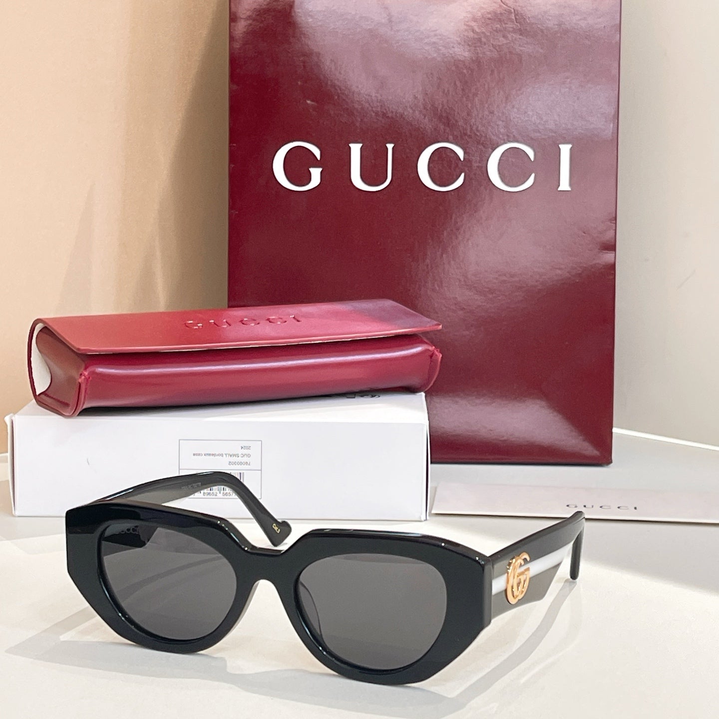 GUCCI Sunglasses-GG1421S