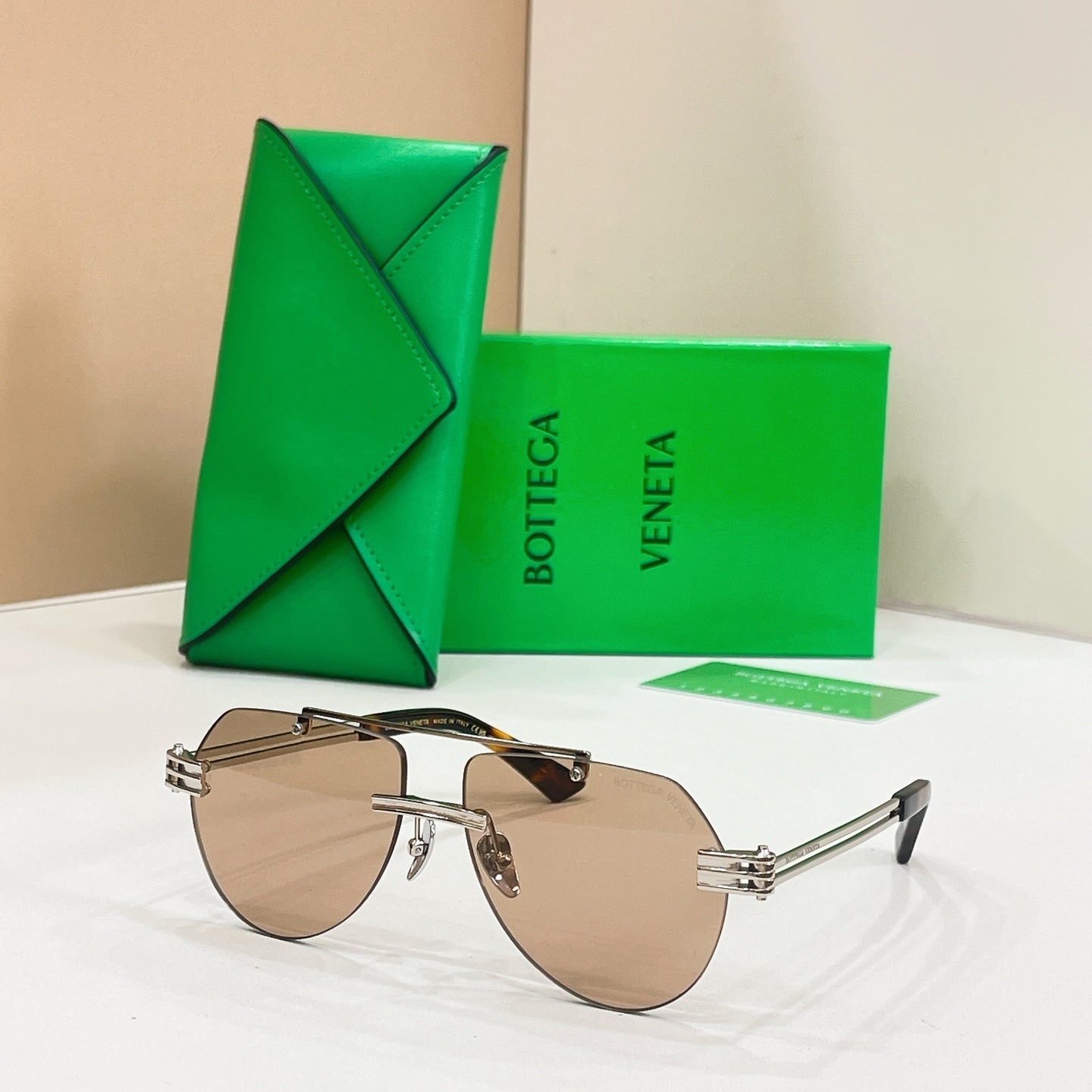 BOTTEGA VENETA Sunglasses-BV1342S