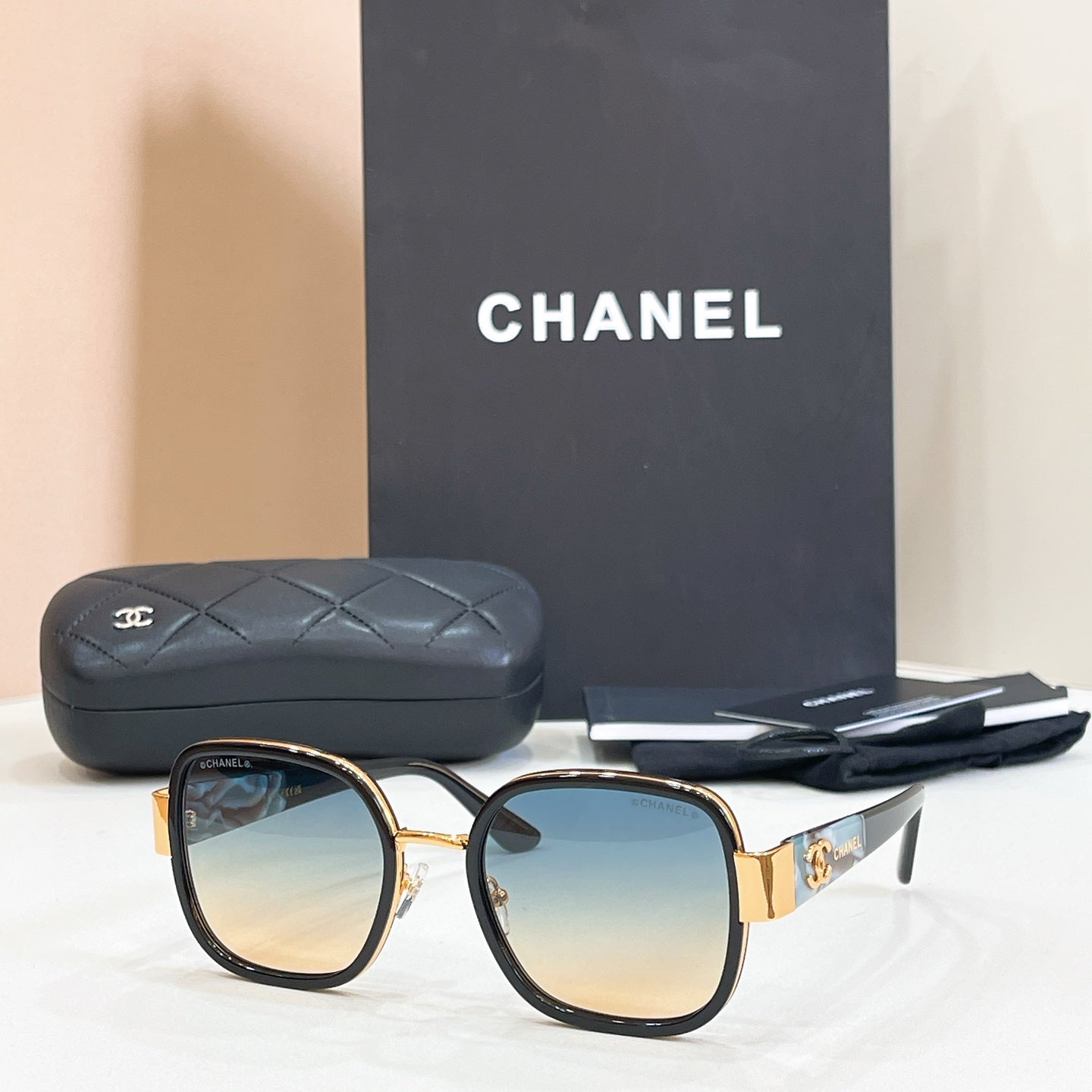 CHANEL Sunglasses-A72088