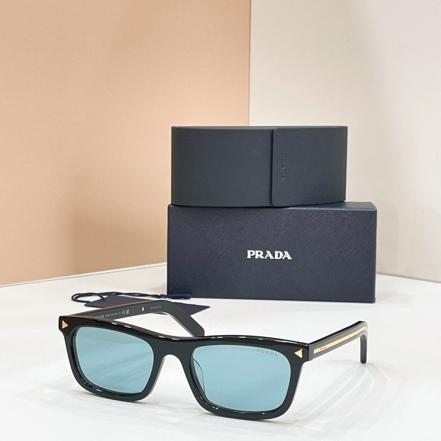 PRADA Sunglasses-SPR D05