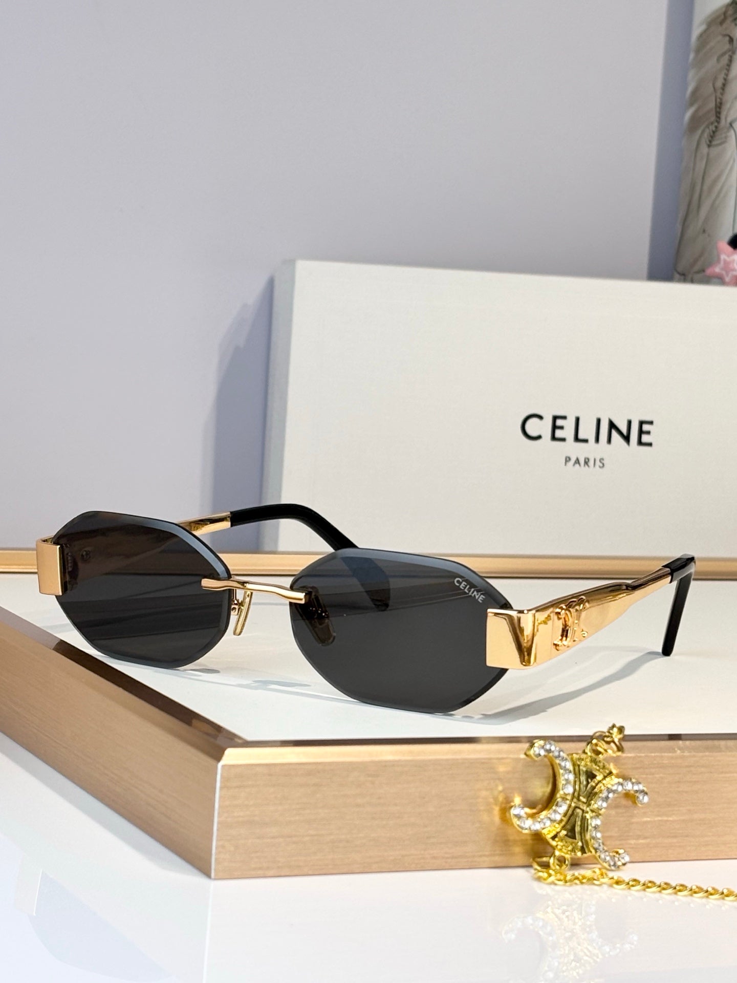 CELINE Sunglasses-CL42119U