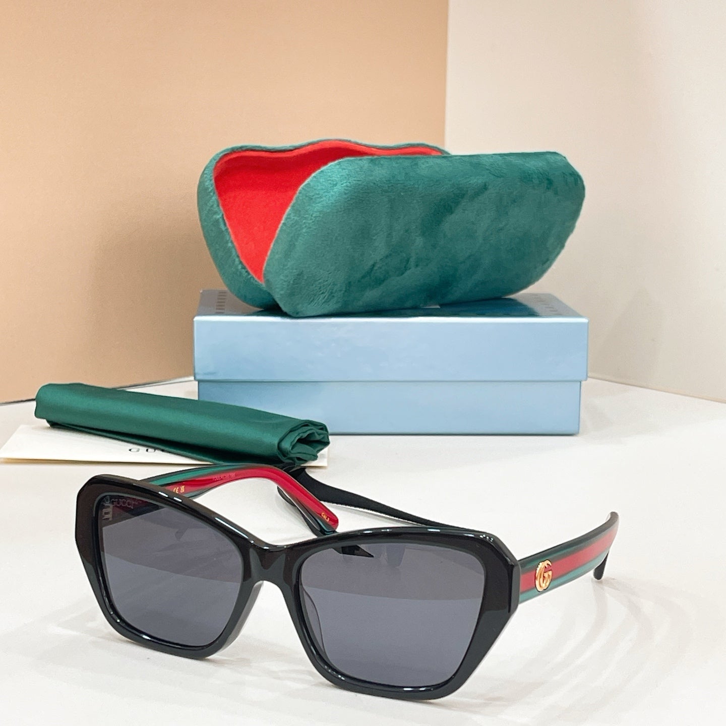 GUCCI Sunglasses-GG1486S
