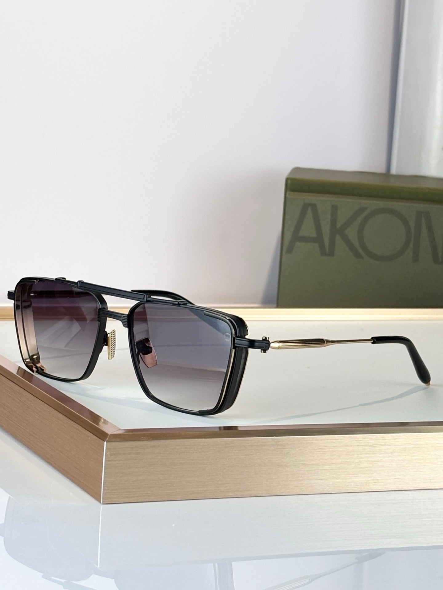AKONI Sunglasses-HERA AKS-203E