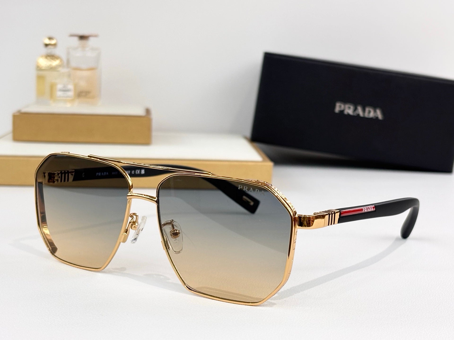 PRADA Sunglasses-PR 182