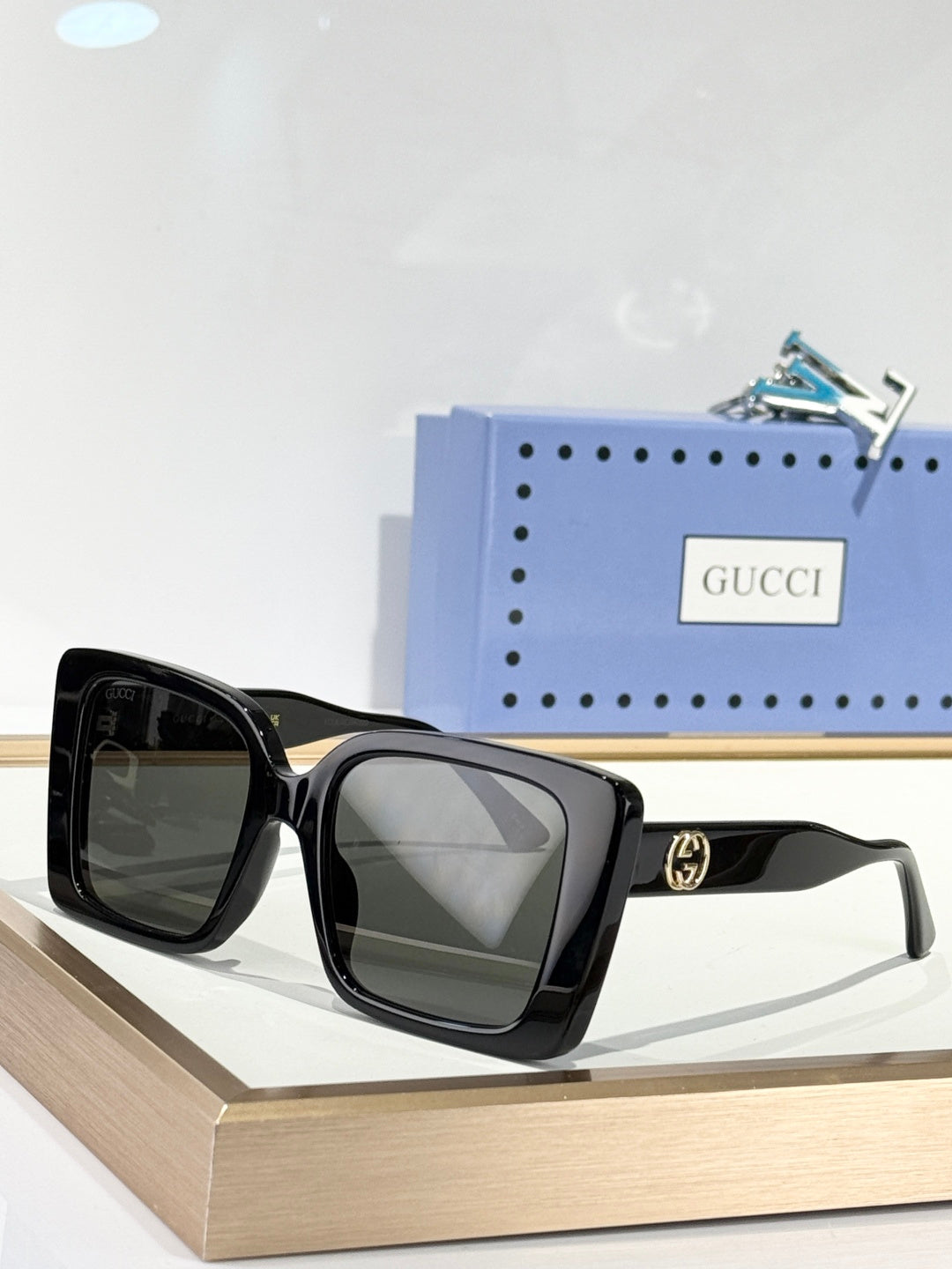 GUCCI Sunglasses-GG1861S