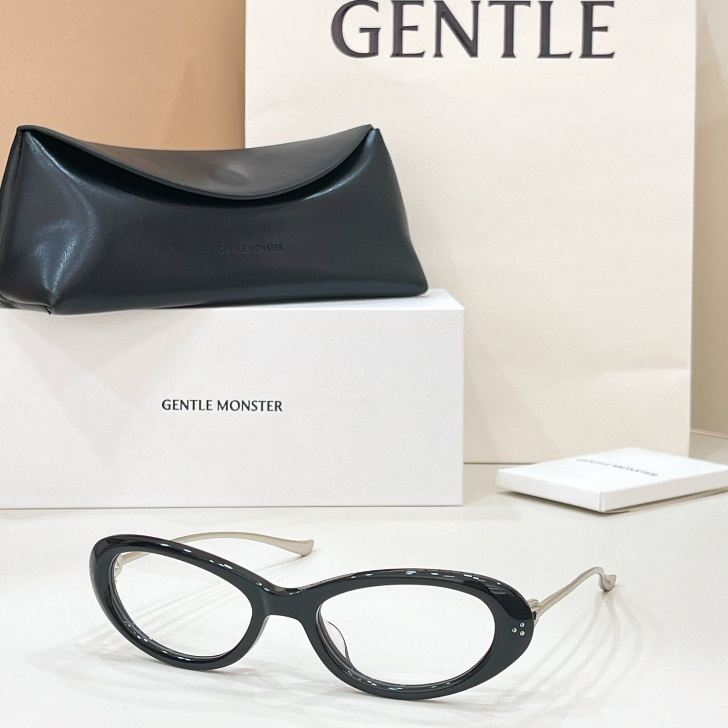 GENTLE MONSTER  Sunglasses-ORA