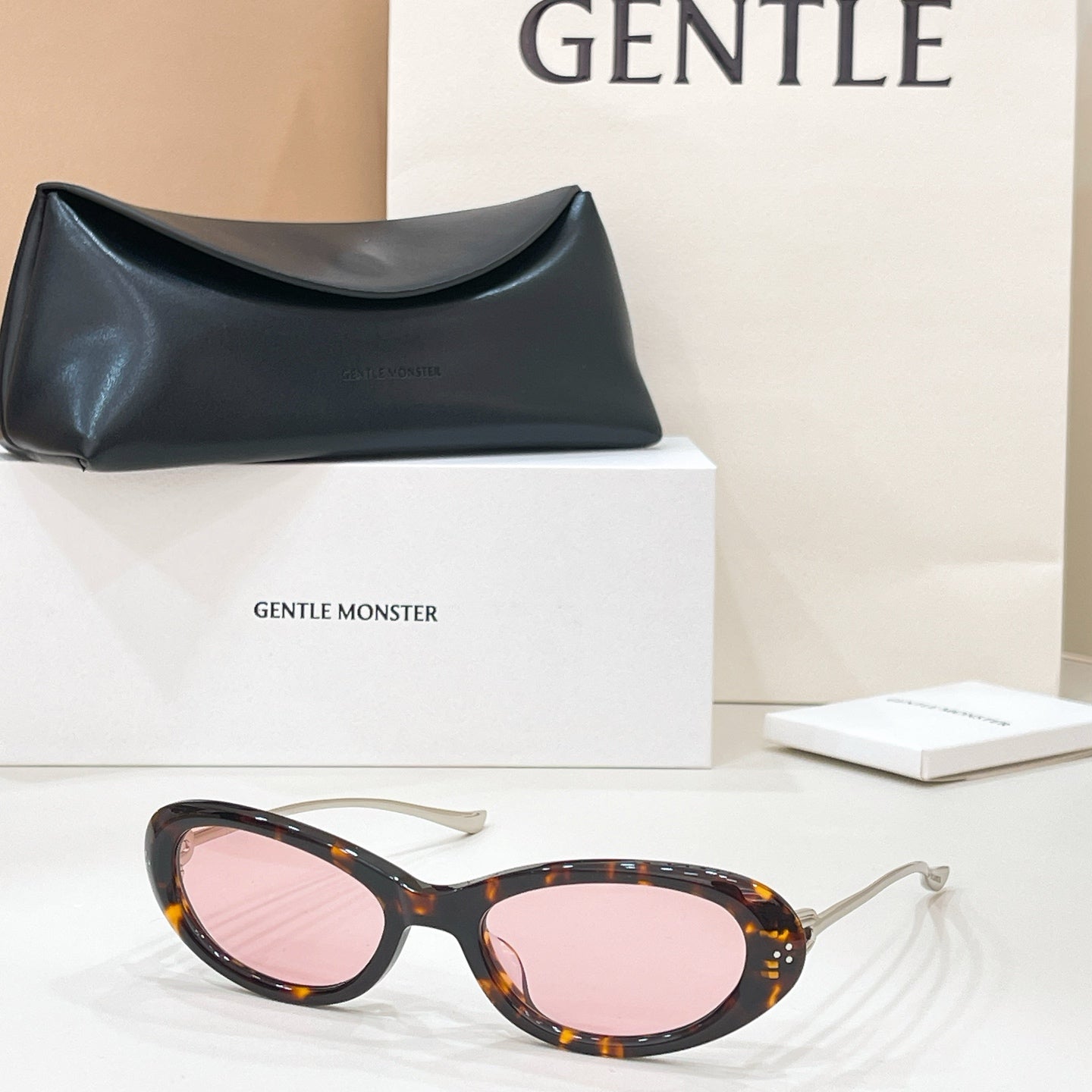 GENTLE MONSTER  Sunglasses-ORA